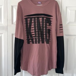 Long sleeve “king” shirt with cutting slits